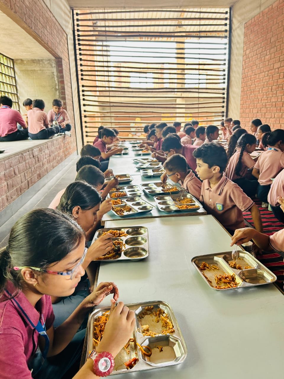 Lunch and dining at Anand Niketan Bharuch