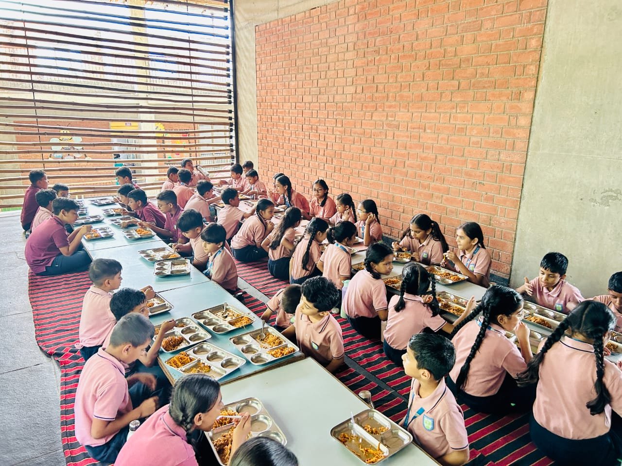 Lunch and dining at Anand Niketan Bharuch