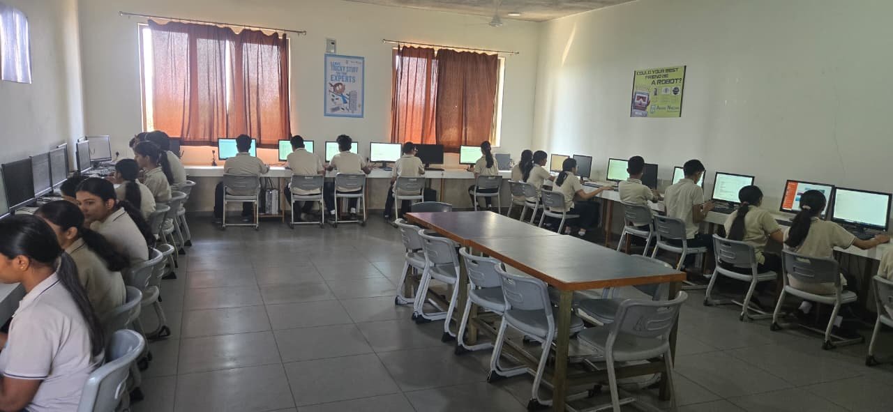 Computer Laboratory at Anand Niketan Bharuch