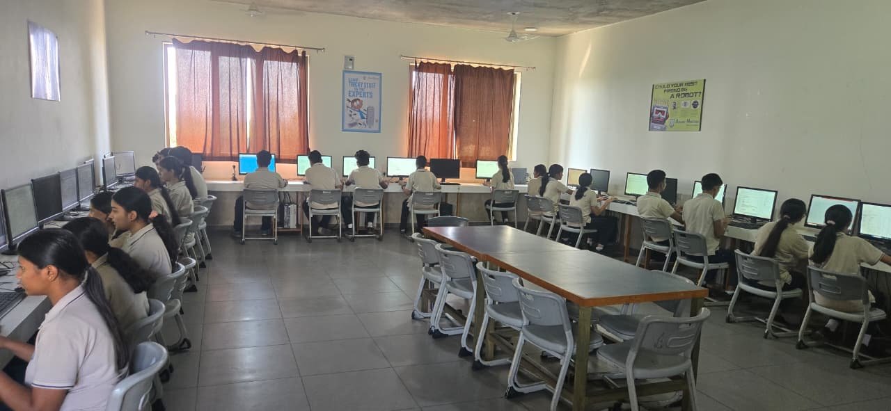 Computer Laboratory at Anand Niketan Bharuch